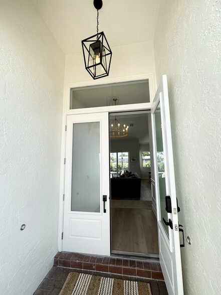 Building Photo - 10263 Allamanda Cir