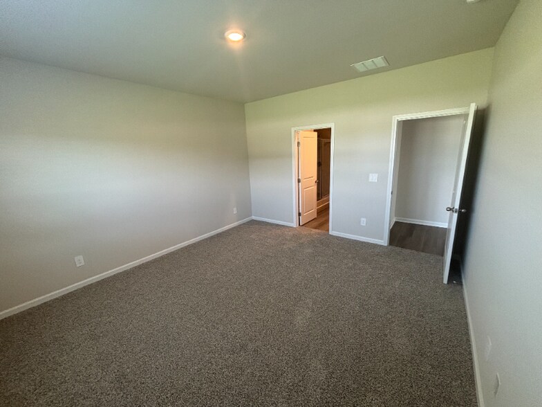 Building Photo - 29343 Satilla Cir