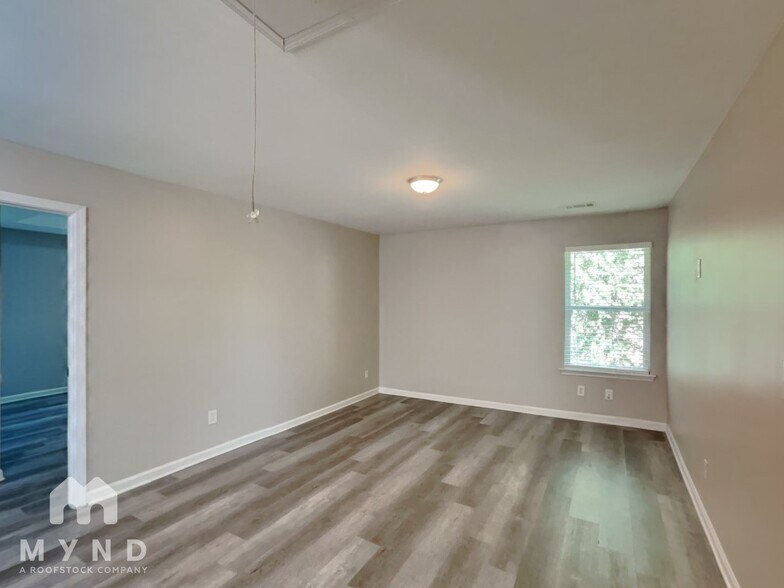 Building Photo - 7490 Absinth Dr