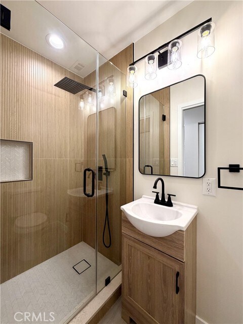 Building Photo - 3548 Corinth Ave