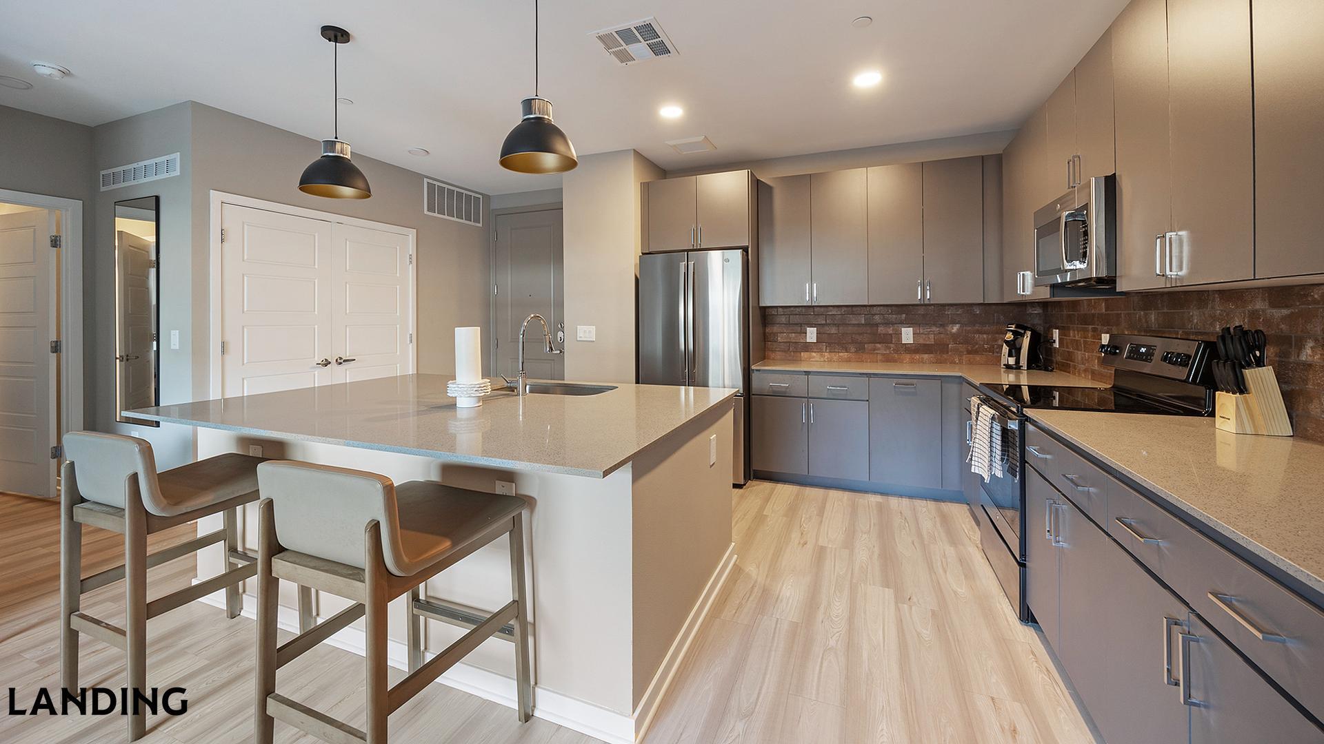 Building Photo - 402 W Lincoln St