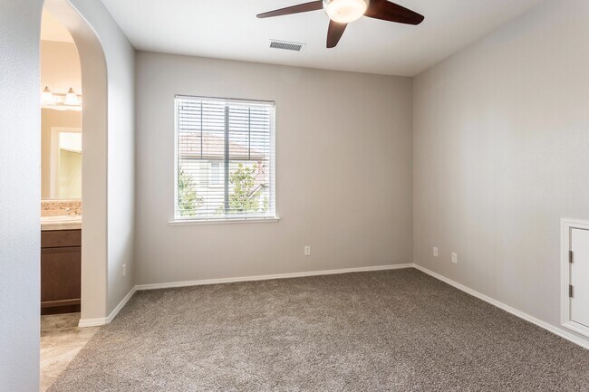 Building Photo - Harlan Ranch Home for Lease