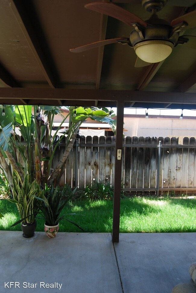 Building Photo - 3 br, 2 bath House - 1116 Persimmon Avenue