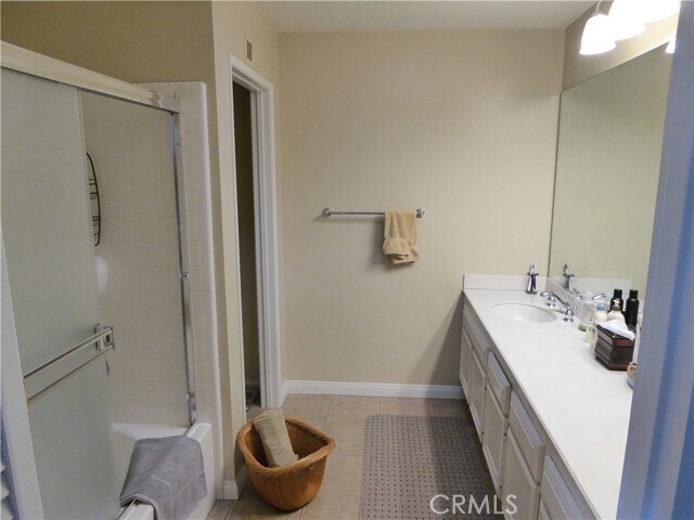Building Photo - 24746 Meridian Dr