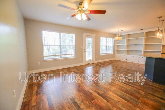 Building Photo - 314 Liriope Loop