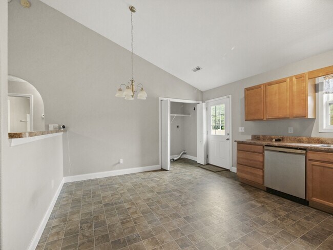 Building Photo - 6554 Colossal Ln