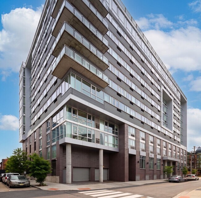 Building Photo - 1700 Park Ave