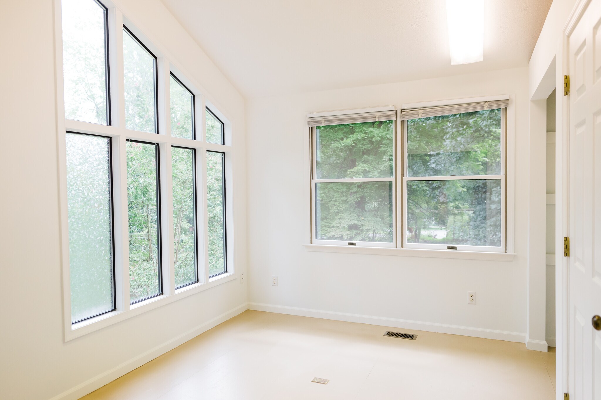 Artist Studio / Office - 59 Fawn Ct