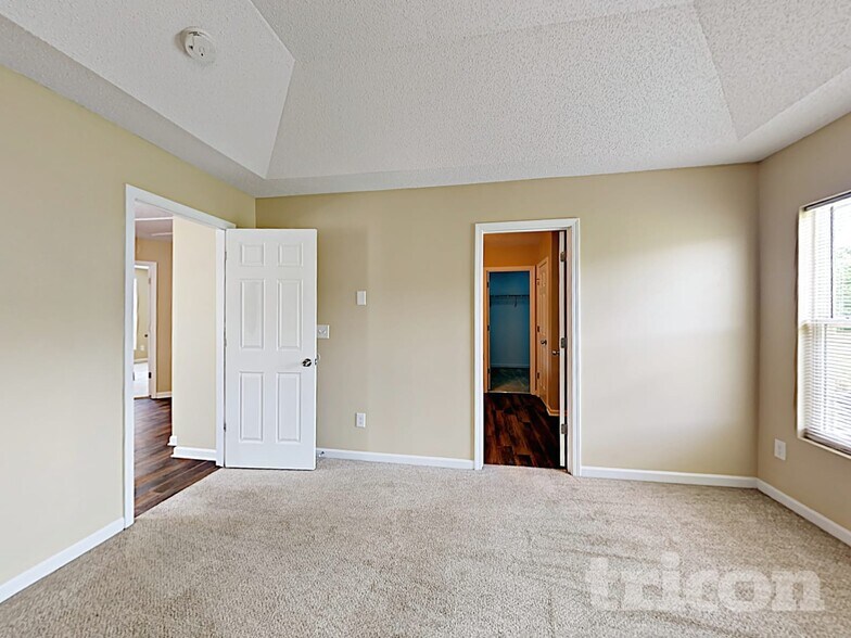 Building Photo - 4319 Stone Mountain Dr