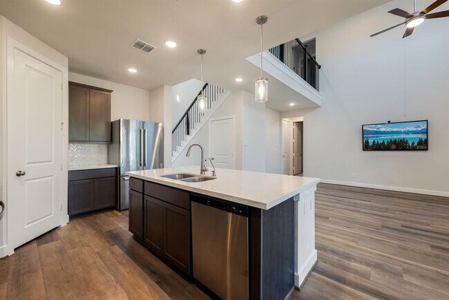 Building Photo - 20914 Kadefield Dr