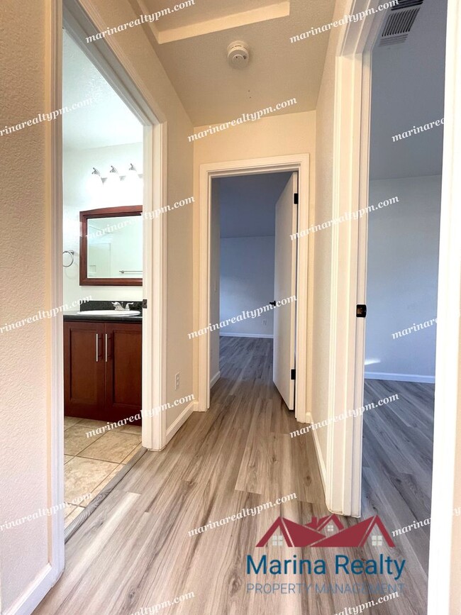 Building Photo - Available August 1st   Waterview Large Bal...