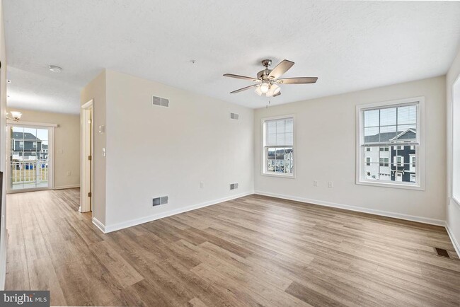 Building Photo - 118 Cadbury Dr