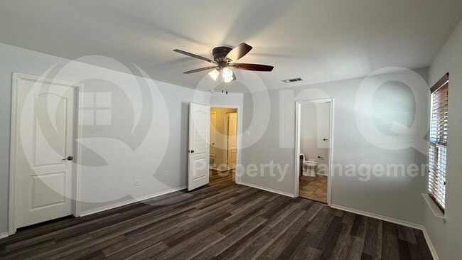 Building Photo - 5761 Dunraven Trail