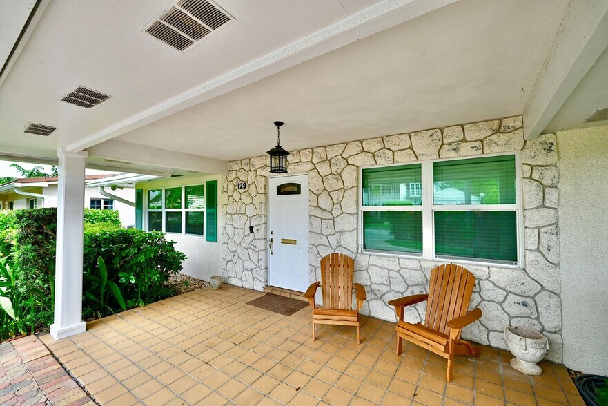 Building Photo - 129 Alhambra Pl