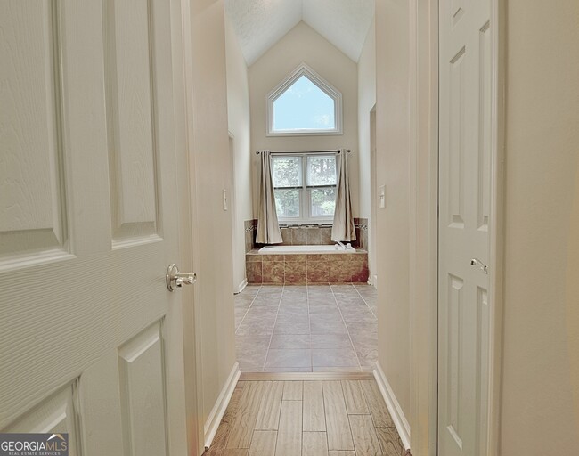 Building Photo - 304 Lamella Ln