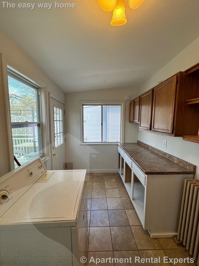 Building Photo - 57 Clarendon Ave