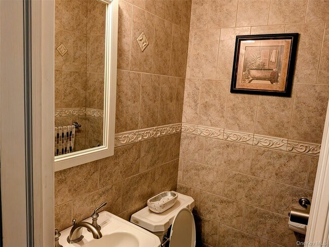 Building Photo - 785 Blue Ridge Dr