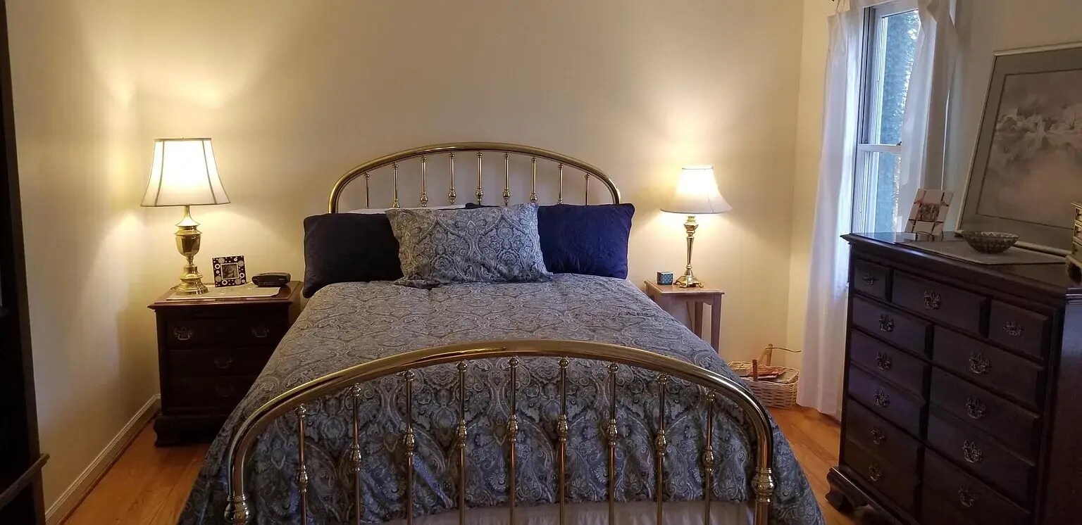 Building Photo - 7 Steeple Chase Ct