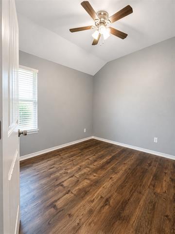 Building Photo - 1229 Walnut Cliff Ct
