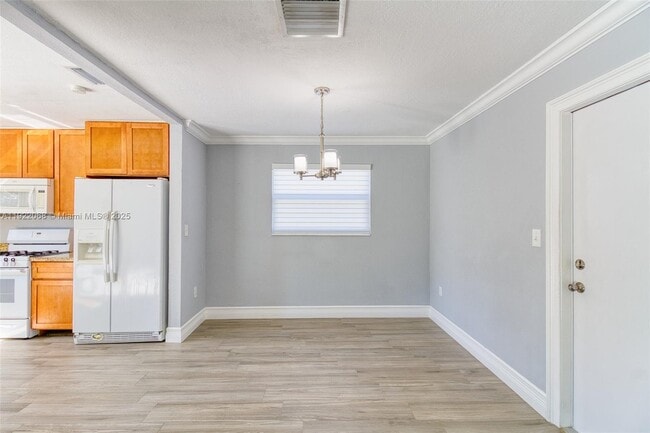 Building Photo - 6510 NW 21st St