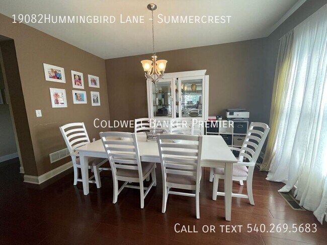 Building Photo - 19082Hummingbird Lane-Summercrest