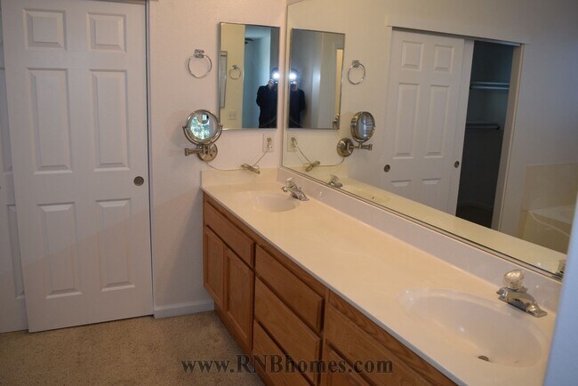 Building Photo - 6569 Powder Ridge Dr