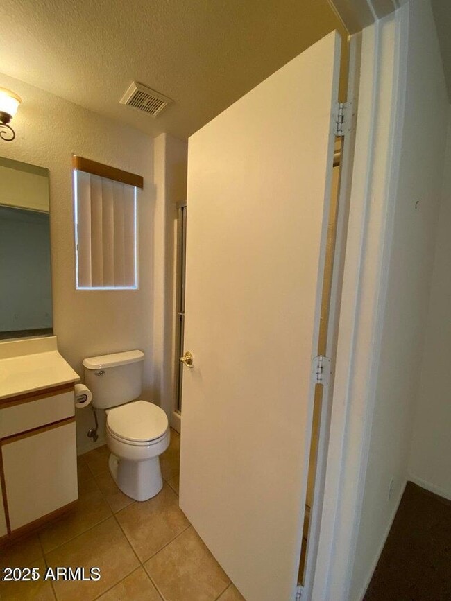 Building Photo - 1461 E La Costa Dr