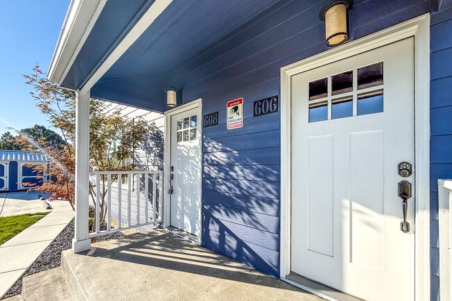 Primary Photo - Remodeled 3-Bedrom Richland Alphabet Home ...
