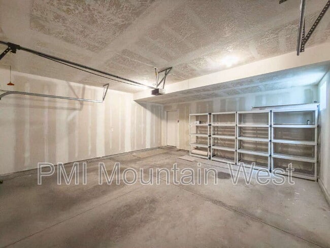Building Photo - 2119 Orchard Pines Loop E