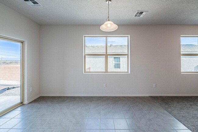 Building Photo - 88 Tome Vista Dr