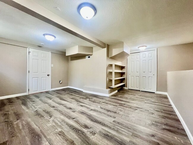 Building Photo - 6531 Monaco St
