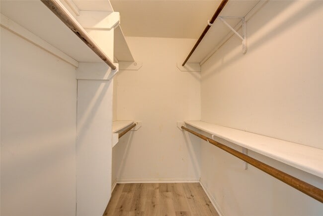 Building Photo - 14211 Ella Lee Ln