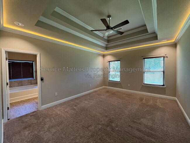 Building Photo - 4233 S Cambridge Way