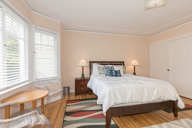 Building Photo - 3434 California St