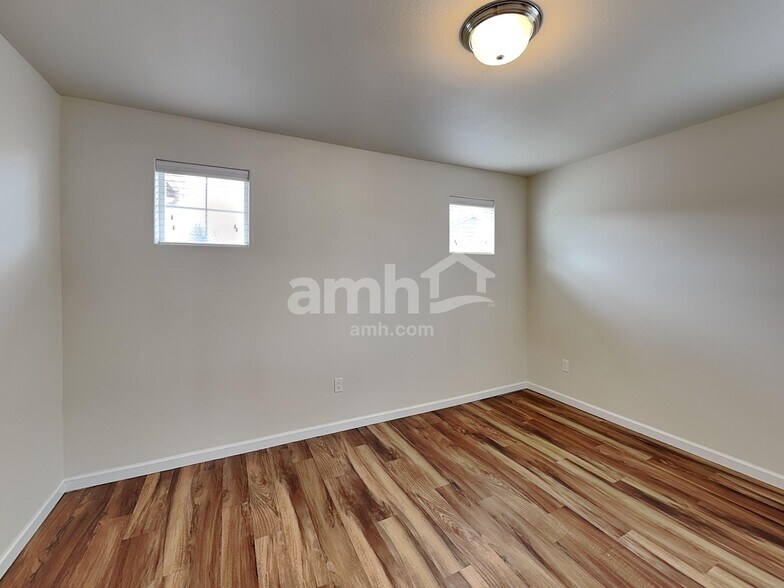 Building Photo - 9128 NE 167th Ct