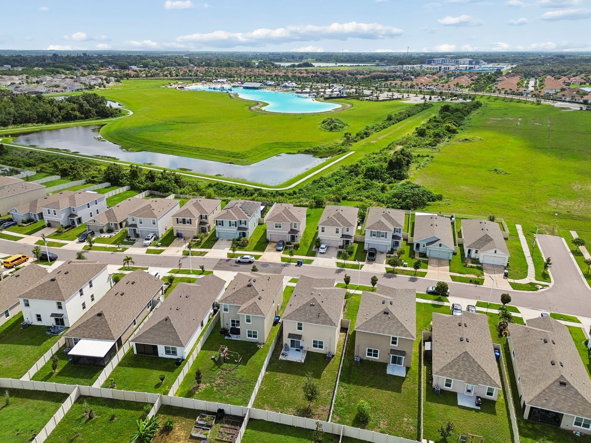 Building Photo - 17053 Oval Rum Dr