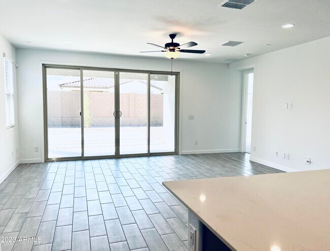 Building Photo - 1659 W Paseo Way