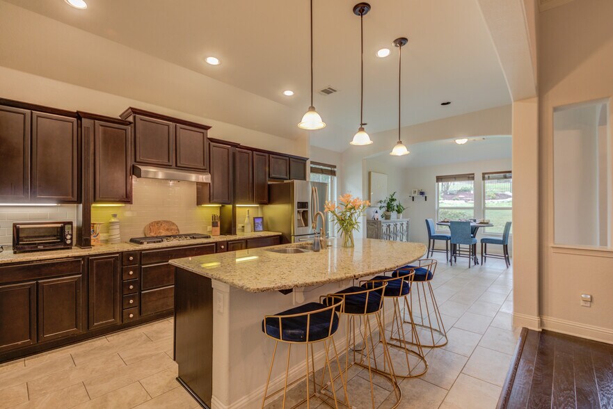 Building Photo - 308 Enchanted Hilltop Way