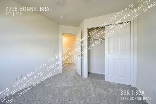 Building Photo - 7228 Bonnie Brae Ln