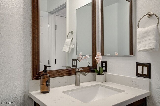 Building Photo - 8208 Ogee Dr