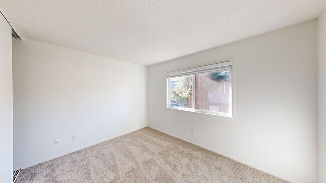 Building Photo - 390 Alameda del Prado