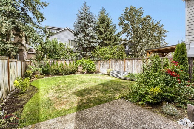 Building Photo - Spacious 3-Bedroom Home with Bonus Room in Desirable South Hillsboro! - Landscaping Included