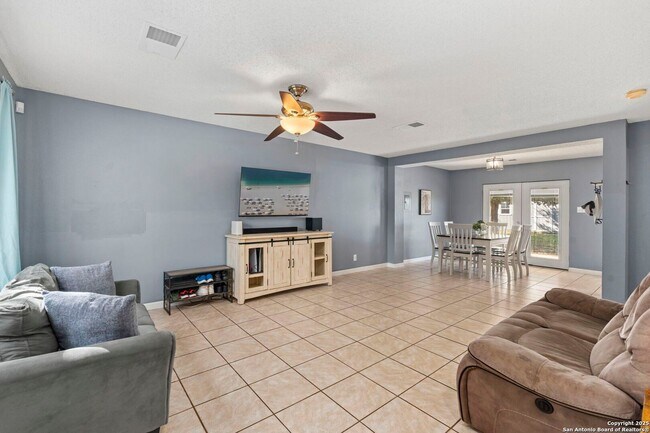 Building Photo - Well-Maintained 3-Bedroom Home – Ideal for Students & Professionals!