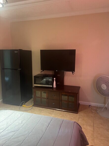 Building Photo - 4917 Onion Rd