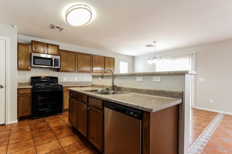 Building Photo - 7356 S MESSALA Ct