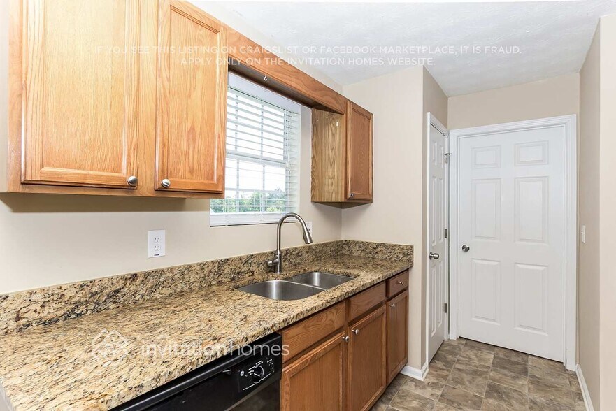 Building Photo - 1638 Boxcar Pl NE