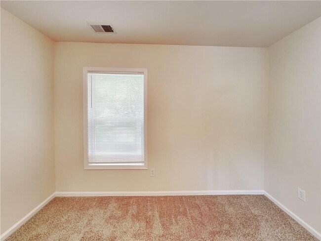 Building Photo - 2541 Kolb Manor Cir SW