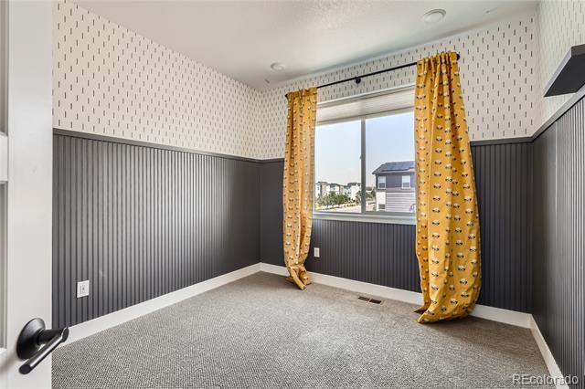 Building Photo - 1565 W 67th Ave