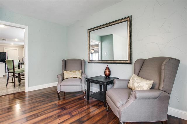 Building Photo - 2906 Sharpview Ln