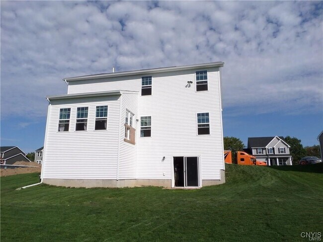 Building Photo - 111 Milan Wy